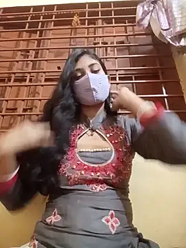queenneha69 online show from May 12, 2026, 4:24 pm