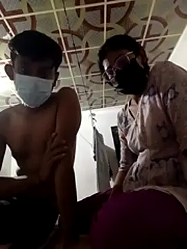 queenneha69 online show from April 3, 2026, 4:57 pm