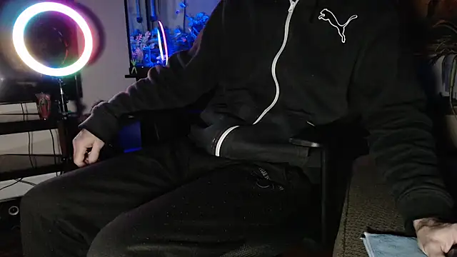 Snapshot of EspanolVato chatting on February 14, 2026, 10:15 am EspanolVato online show from February 14, 2026, 10:15 am