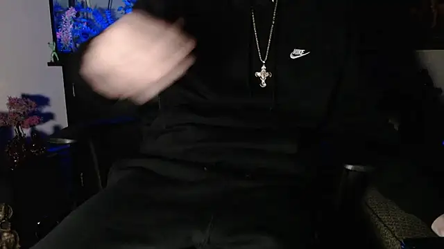 Snapshot of EspanolVato chatting on January 15, 2026, 12:30 pm EspanolVato online show from January 15, 2026, 12:30 pm