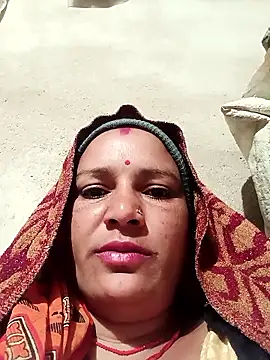 Hot hiuj online show from January 11, 2026, 7:43 pm