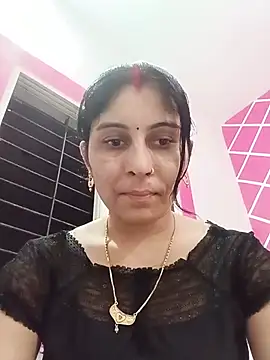 Hot ree85 online show from May 19, 2026, 9:16 am