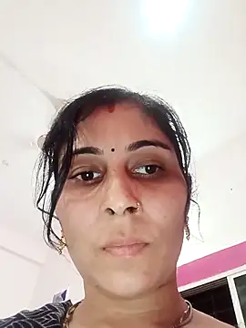 Hot ree85 online show from March 23, 2026, 11:21 am