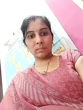 Hot ree85 online show from March 3, 2026, 8:10 am