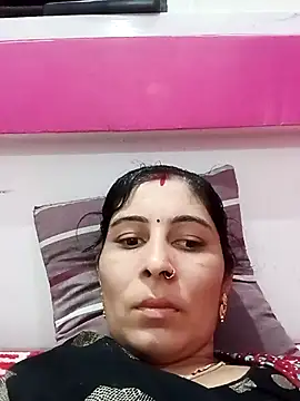 Snapshot of Hot_ree85 chatting on February 7, 2026, 4:31 am Hot ree85 online show from February 7, 2026, 4:31 am