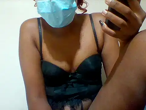 Snapshot of lebogangkat chatting on January 7, 2026, 8:25 pm lebogangkat online show from January 7, 2026, 8:25 pm