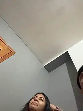 Snapshot of Bufu2213 chatting on April 1, 2026, 2:57 am Bufu2213 online show from April 1, 2026, 2:57 am