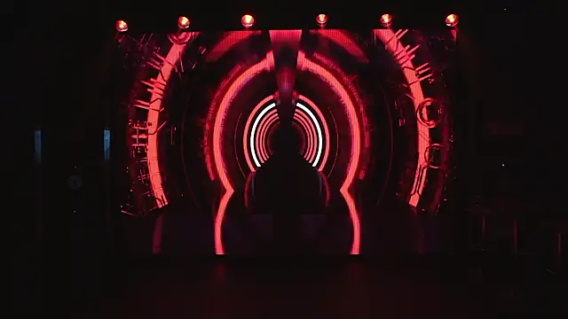 Queens-01 online show from June 1, 2026, 4:39 pm
