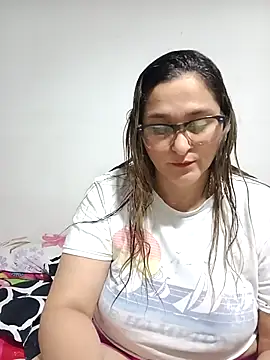 natalliecoopers online show from March 5, 2026, 11:43 pm