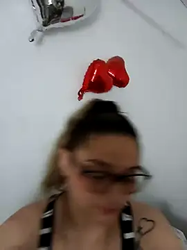 natalliecoopers online show from January 18, 2026, 11:13 am