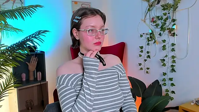 Snapshot of Pinky_One chatting on January 5, 2026, 9:07 pm Pinky One online show from January 5, 2026, 9:07 pm