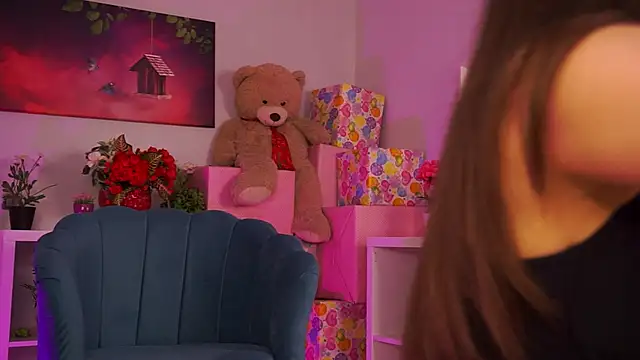 Ava Solis online show from March 1, 2026, 8:20 pm