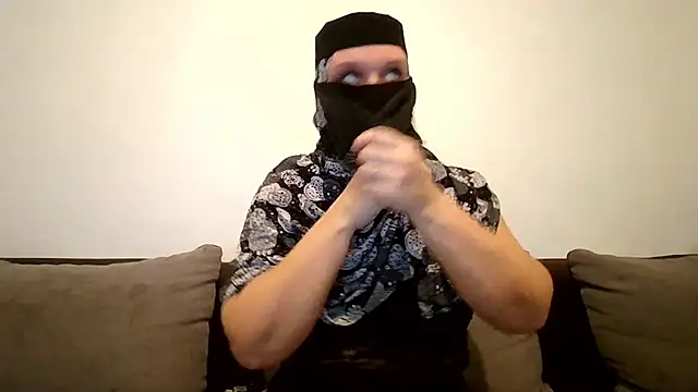 MuslimSexyHot online show from January 11, 2026, 9:55 pm