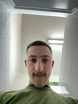 chrisst32 online show from February 7, 2026, 2:14 pm