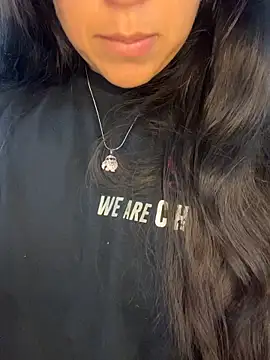 Minico25 online show from April 19, 2026, 6:14 am