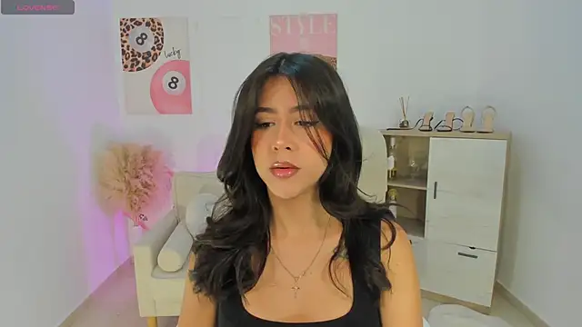 Sussan Monroe online show from April 21, 2026, 8:21 am