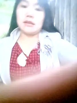 Snapshot of him220 chatting on February 3, 2026, 3:37 am him220 online show from February 3, 2026, 3:37 am