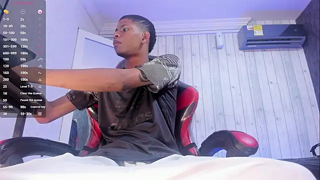 Snapshot of _erick_j chatting on February 15, 2026, 8:30 pm erick j online show from February 15, 2026, 8:30 pm