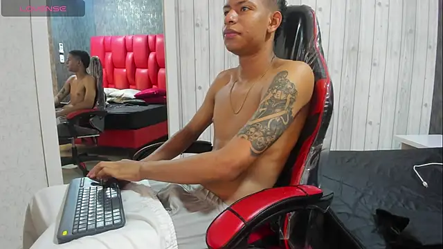 Snapshot of _erick_j chatting on March 1, 2026, 8:20 pm erick j online show from March 1, 2026, 8:20 pm