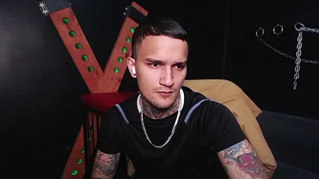 DarkBenito online show from January 14, 2026, 2:42 pm