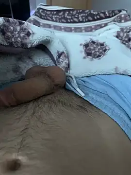 Snapshot of Azginbiri34 chatting on March 11, 2026, 3:50 pm Azginbiri34 online show from March 11, 2026, 3:50 pm