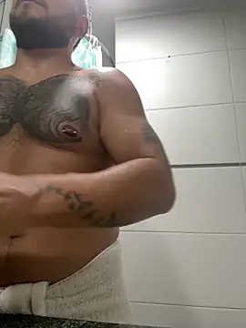 LittleRoccoph online show from January 16, 2026, 2:04 am