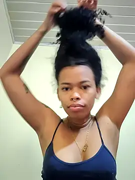 Snapshot of shenna_brunette chatting on February 13, 2026, 3:34 pm shenna brunette online show from February 13, 2026, 3:34 pm