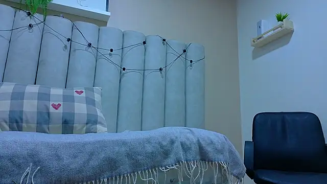 Snapshot of AmberStonne__ chatting on March 13, 2026, 3:00 am AmberStonne online show from March 13, 2026, 3:00 am