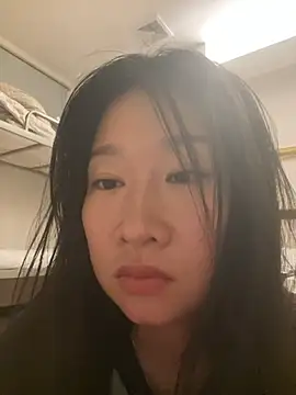 qxer666 online show from June 24, 2026, 7:44 pm