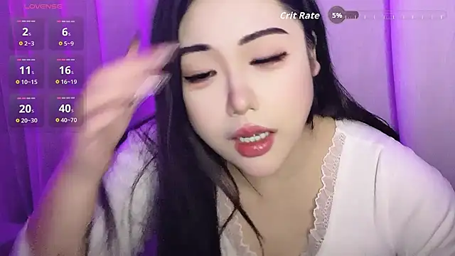 Missqiu-w online show from February 9, 2026, 8:12 am