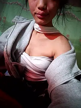 e-hot-love online show from January 14, 2026, 2:04 am