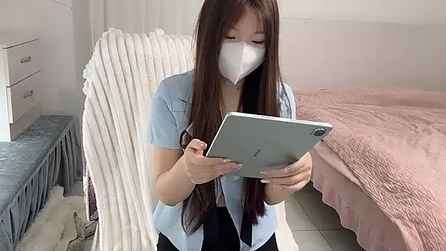  xiaoxinxin  online show from April 9, 2026, 4:03 am