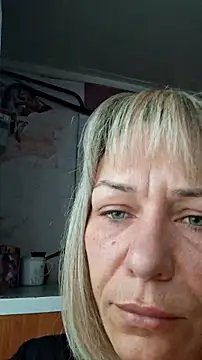 MissKryss online show from March 8, 2026, 2:48 am