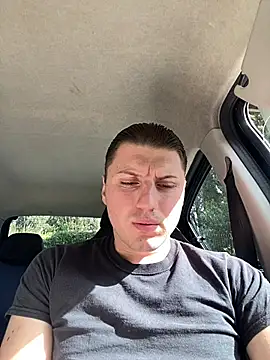 allee2206 online show from April 3, 2026, 8:32 am