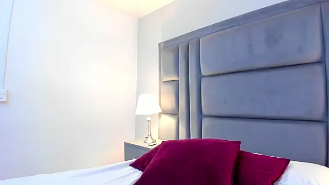 ScarletJons online show from July 26, 2026, 4:08 am
