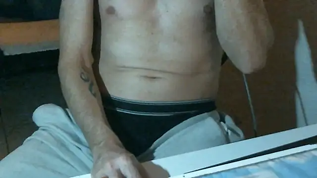 Snapshot of Renard0909 chatting on January 9, 2026, 9:11 pm Renard0909 online show from January 9, 2026, 9:11 pm