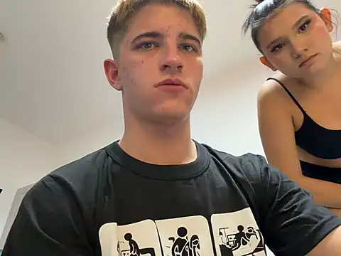 Snapshot of foxandbunny1 chatting on January 10, 2026, 6:14 pm foxandbunny1 online show from January 10, 2026, 6:14 pm