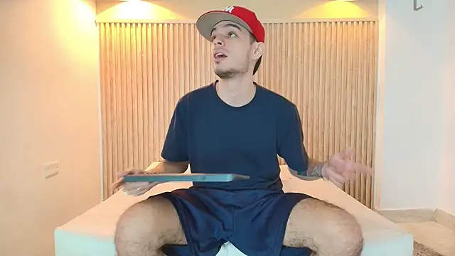 Snapshot of IM_BULL chatting on January 6, 2026, 1:26 pm IM BULL online show from January 6, 2026, 1:26 pm