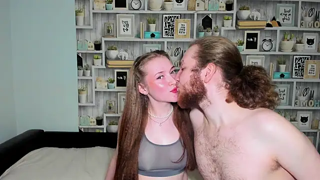 swiity room  online show from April 5, 2026, 5:52 pm