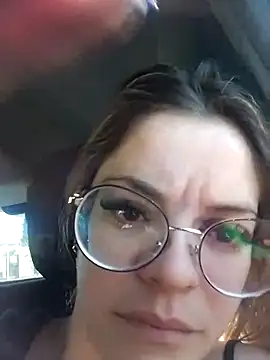 gisequeen online show from January 6, 2026, 12:20 pm