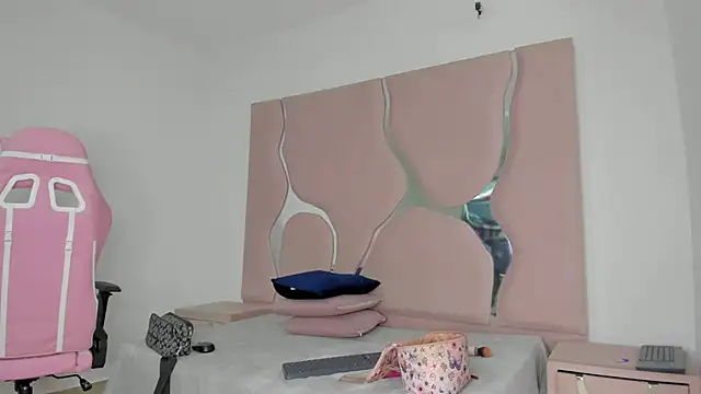 Snapshot of sharithasm chatting on March 24, 2026, 8:53 pm sharithasm online show from March 24, 2026, 8:53 pm