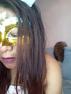 Zuley foxi online show from February 17, 2026, 3:04 am