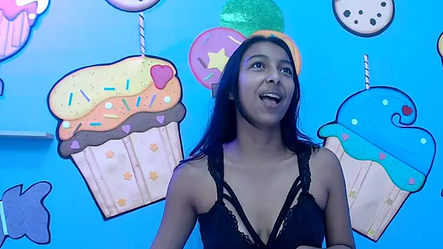 Snapshot of skinnysexzara18 chatting on February 8, 2026, 1:25 am skinnysexzara18 online show from February 8, 2026, 1:25 am