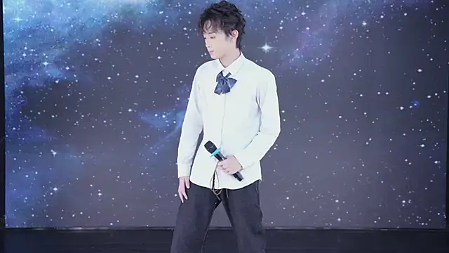 Snapshot of jmcm001 chatting on January 18, 2026, 11:02 am jmcm001 online show from January 18, 2026, 11:02 am