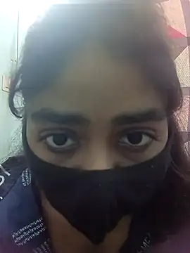 Snapshot of HotxMuskan chatting on February 16, 2026, 8:35 am HotxMuskan online show from February 16, 2026, 8:35 am