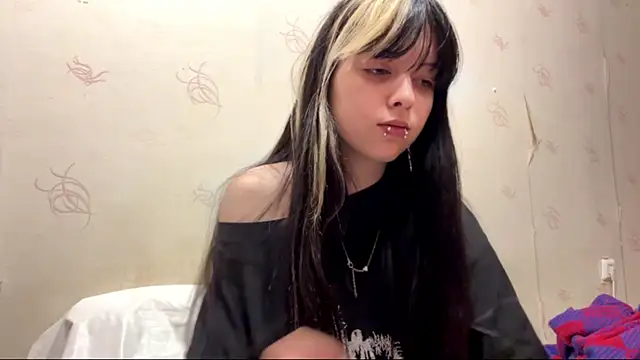 VeraDaisy online show from February 10, 2026, 8:52 pm