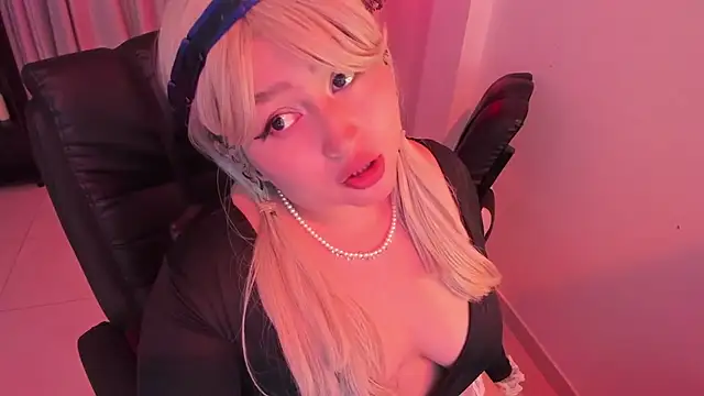 Snapshot of Sweet_lenna chatting on May 24, 2026, 11:26 pm Sweet lenna online show from May 24, 2026, 11:26 pm