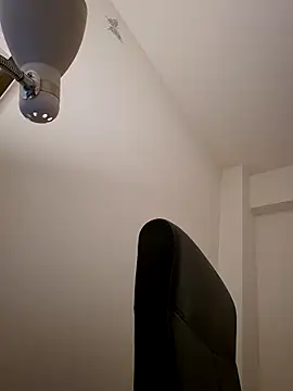 Snapshot of Amelia9798 chatting on February 15, 2026, 7:57 pm Amelia9798 online show from February 15, 2026, 7:57 pm