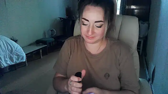 FoxyAnn12 online show from July 31, 2026, 3:31 pm