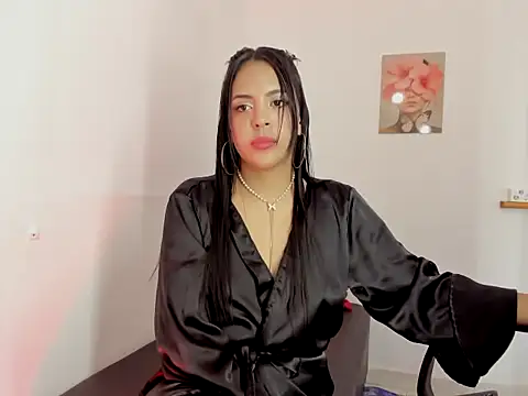 Snapshot of mia_loren chatting on January 11, 2026, 7:10 pm mia loren online show from January 11, 2026, 7:10 pm